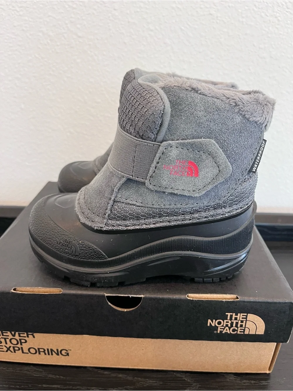 NEW North Face Snow Boots